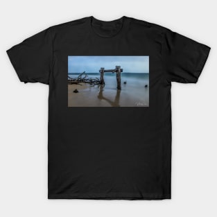 The Cattle Jetty, Observation Point, Point Nepean, Portsea, Mornington Peninsula, Victoria, Australia. T-Shirt